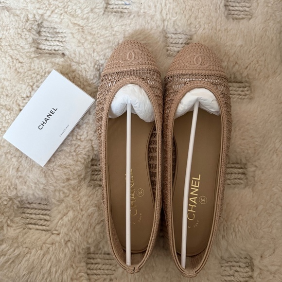 Chanel raffia ballet flats in beige - never worn - Picture 1 of 5